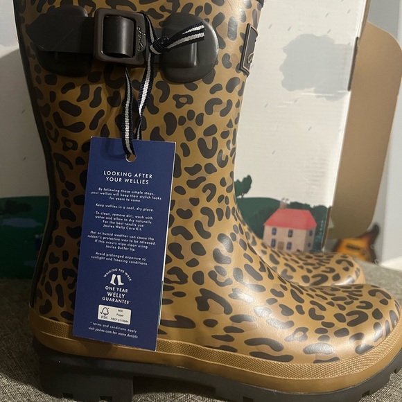 Rain boots from UK mid height . - Picture 2 of 3